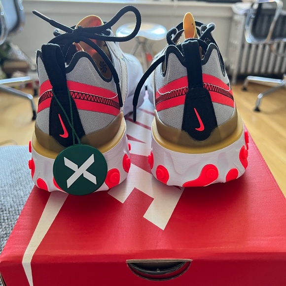 Nike React Element 55 - Picture 3 of 5